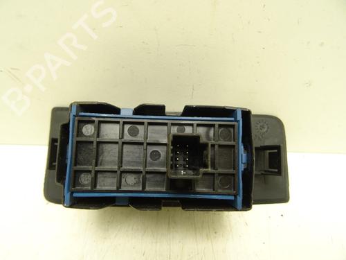 Used Right rear window switch Right rear window switch TOYOTA VERSO (_R2_) 2.0 D-4D (AUR20_, AUR20R) (124 hp) 31980524 31980524