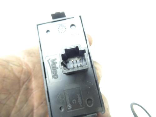 Used Warning switch Warning switch DACIA LODGY (JS_) 1.2 TCe (JSAY, JSM0) (115 hp) 33946636 33946636