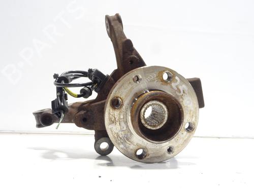 Used Left front steering knuckle DACIA SANDERO II 1.5 Blue dCi 95 (B8JL) (95 hp) 29838811