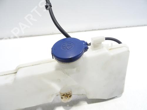 Used Windscreen washer tank Windscreen washer tank CITROËN C4 III (BA_, BB_, BC_) 1.2 Hybrid 136 (BAHPYJ) (136 hp) 29481324 29481324