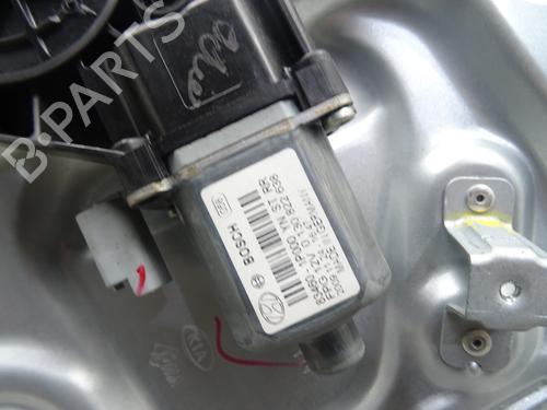 Rear right window mechanism KIA VENGA (YN) 1.4 CRDi 90 | BP30132156C25