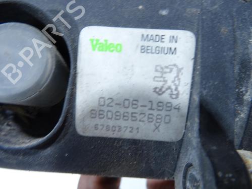 Used Right front fog light Right front fog light PEUGEOT 306 (7B, N3, N5) 1.6 SR (89 hp) 33429136 33429136