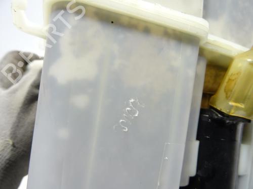 Windscreen washer tank SUZUKI GRAND VITARA I (FT, HT) 2.7 4x4 (JA627, SQ627W2) | BP30106754C113
