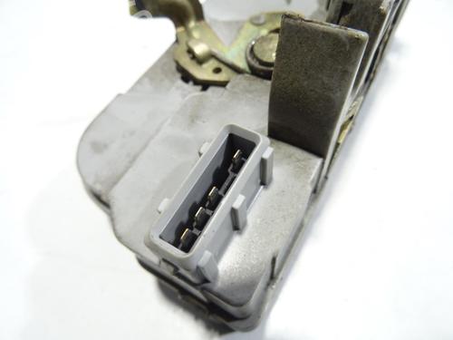 Rear left lock PEUGEOT 307 (3A/C) 1.6 HDi 110 | BP20484114C100