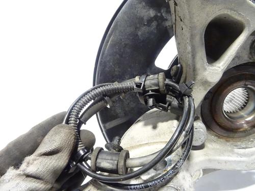 Used Right front steering knuckle Right front steering knuckle OPEL ASTRA J Sports Tourer (P10) 2.0 CDTI (35) (160 hp) 28124173 28124173