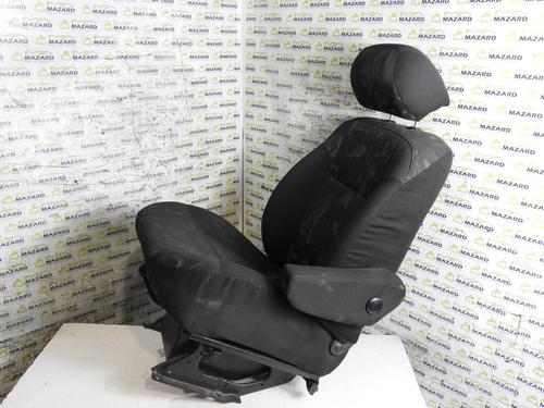Right front seat HYUNDAI GALLOPER II (JK-01) 2.5 TD intercooler | BP21971832C16 