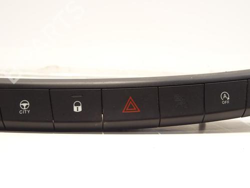 warning-switch-fiat-tipo-hatchback-356_-357_-2016-27435950 main image