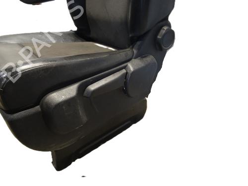 Left front seat PEUGEOT EXPERT Van (V_) 2.0 BlueHDi 120 | BP31925733C15 