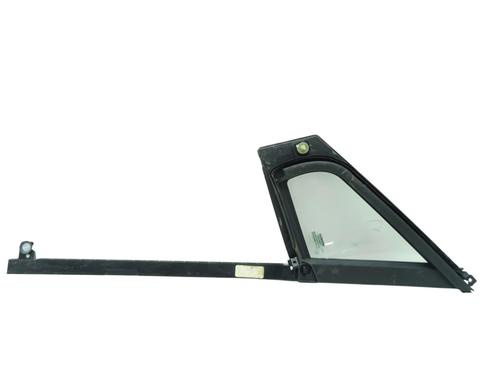 front-right-quarter-glass-renault-clio-iv-bh_-2012-2013-2014-2015-2016-2017-2018-2019-2020-2021-37707826 main image