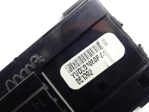 Used Left front window switch Left front window switch LAND ROVER DISCOVERY III (L319) 2.7 TD 4x4 (190 hp) 40202972 40202972