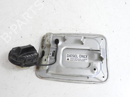 Fuel flap KIA SORENTO I (JC) 2.5 CRDi | BP20054675C131 