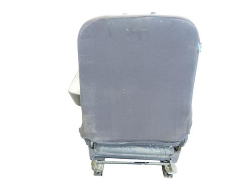 Right front seat RENAULT MASTER III Van (FV) 2.3 dCi 125 FWD (FV0C, FV0D, FV0G, FV0H, FV0J, FV0K,... | BP39630377C16 - Image 9
