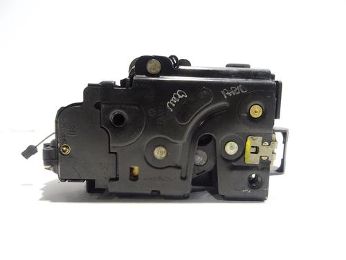 Rear right lock VW TOURAN (1T1, 1T2) 2.0 TDI | BP28520333C99