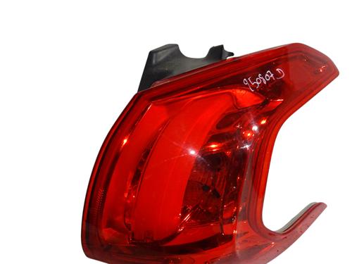 Right taillight PEUGEOT 2008 I (CU_) 1.2 THP 110 / PureTech 110 | BP39761642C35 - Image 4