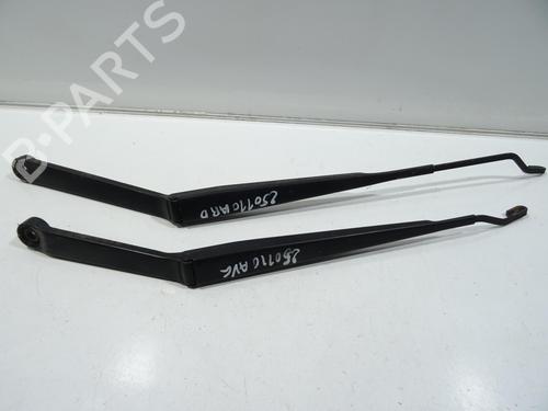 Used Front windshield wiper arm NISSAN X-TRAIL I (T30) 2.2 dCi 4x4 (136 hp) 25872742