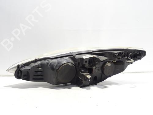 Used Right headlight Right headlight 37624994 37624994