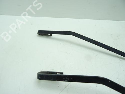 Front windshield wiper arm PEUGEOT 306 Hatchback (7A, 7C, N3, N5) 1.4 | BP30132184C143