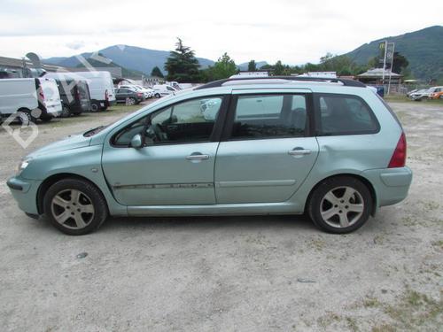 Left mirror PEUGEOT 307 Break (3E) 2.0 HDI 110 | BP20056525C26 