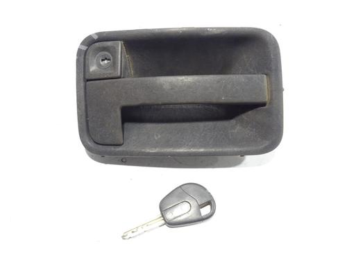 Used Front left exterior door handle Front left exterior door handle 30592566 30592566
