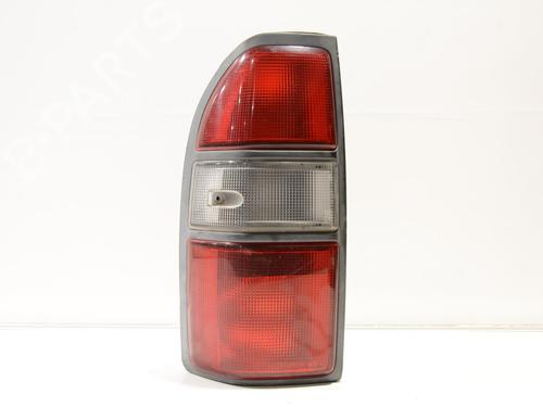 Used Left taillight TOYOTA LAND CRUISER 90 (_J9_) 3.0 TD (KZJ90_, KZJ95_, KZJ90R, KZJ95R, KZJ90W, KZJ95W) (125 hp) 31658477
