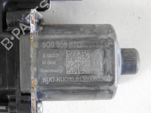 Used Right rear window motor Right rear window motor AUDI A5 Convertible (F57, F5E) 2.0 TFSI (190 hp) 20052890 20052890
