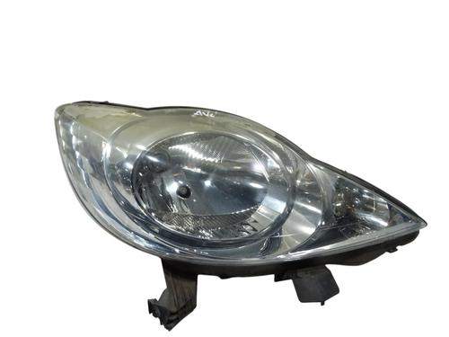 Used Right headlight Right headlight PEUGEOT 107 (PM_, PN_) 1.0 (68 hp) 39550801 39550801