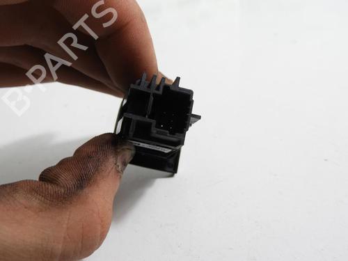 Used Warning switch Warning switch RENAULT KADJAR (HA_, HL_) 1.5 dCi 110 (HLA3) (110 hp) 20057222 20057222