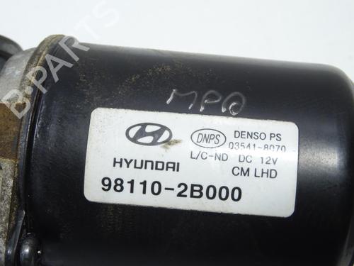 Front wiper motor HYUNDAI SANTA FÉ II (CM) 2.2 CRDi 4x4 | BP26456968M29 