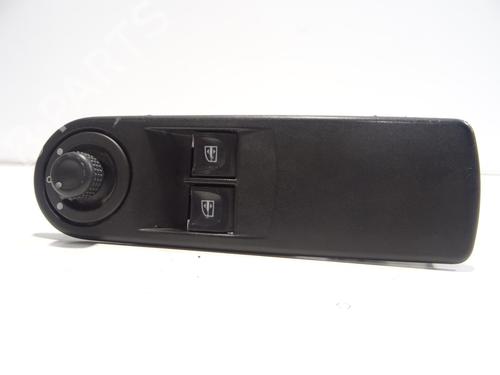 Used Left front window switch RENAULT CLIO IV (BH_) 1.5 dCi 75 (75 hp) 28125821