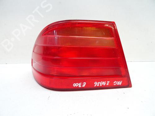 Used Left taillight Left taillight MERCEDES-BENZ E-CLASS (W210) E 300 Turbo-D (210.025) (177 hp) 20042365 20042365