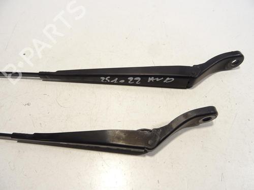 Front windshield wiper arm PEUGEOT 207 (WA_, WC_) 1.4 HDi | BP29571395C143 