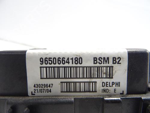 Used Fuse box Fuse box PEUGEOT 206 Hatchback (2A/C) 1.4 i (75 hp) 28357732 28357732