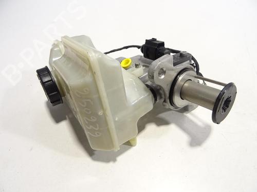 Brake master cylinder AUDI A3 Sportback (8VA, 8VF) 1.4 TFSI | BP29269786M77 