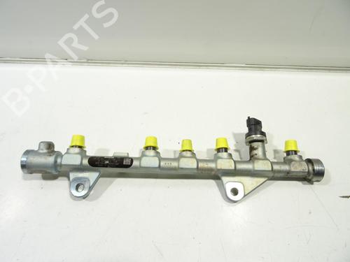 Rampa inyectora RENAULT SCÉNIC II (JM0/1_) 1.9 dCi (JM14) (131 hp) 32134360