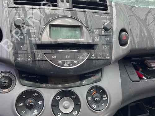 Brugte TOYOTA RAV 4 III (_A3_)  2.2 D 4WD (ALA30_, ALA30R)  4968261