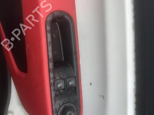 Zamek drzwi przednich lewych RENAULT TWINGO III (BCM_, BCA_) 1.0 SCe 70 (BCMB) | BP29935364C98 