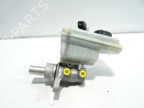 Used Brake master cylinder Brake master cylinder 32981421 32981421