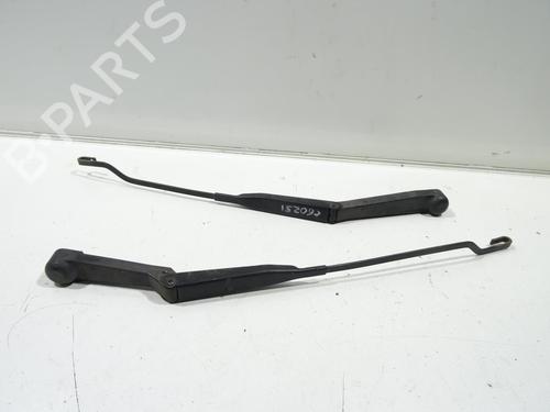 Vindspejlsviskerarm NISSAN MICRA II (K11) 1.0 i 16V (K11) (60 hp) 32368257