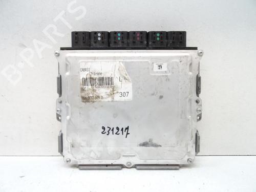 Used Engine control unit (ECU) Engine control unit (ECU) AUDI A5 Convertible (F57, F5E) 2.0 TFSI (190 hp) 20041196 20041196