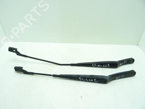 Used Front windshield wiper arm VW GOLF V (1K1) 1.9 TDI (90 hp) 30079489