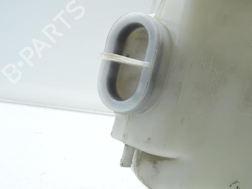 Used Windscreen washer tank Windscreen washer tank MITSUBISHI PAJERO II (V3_W, V2_W, V4_W, V5_W) 2.8 TD (V46W, V26W) (125 hp) 33659665 33659665