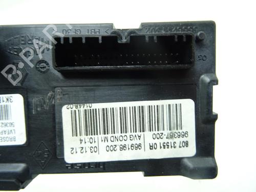 Used Left front window motor Left front window motor RENAULT MEGANE III Grandtour (KZ0/1) 1.5 dCi (KZ09, KZ0D, KZ1G, KZ29, KZ14, KZ1W, KZ10, KZ1F,... (110 hp) 33333189 33333189