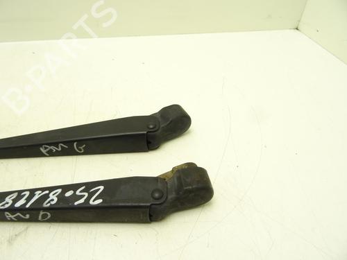 Front windshield wiper arm FORD FIESTA IV (JA_, JB_) 1.3 i | BP29599576C143 