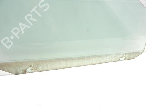Used Front right door window Front right door window 20690334 20690334