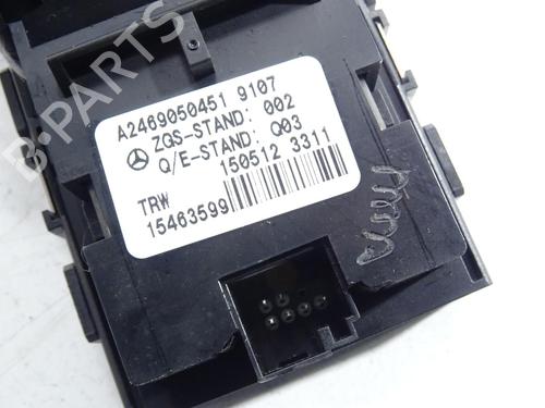 Switch MERCEDES-BENZ CLA Shooting Brake (X117) CLA 180 (117.942) | BP32452071I30