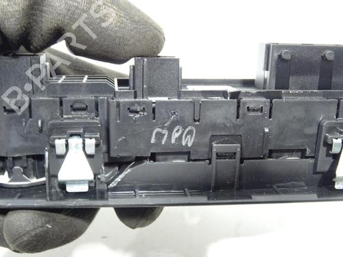 Used Left front window switch Left front window switch PEUGEOT 308 II (LB_, LP_, LW_, LH_, L3_) 1.6 HDi / BlueHDi 115 (115 hp) 27704655 27704655