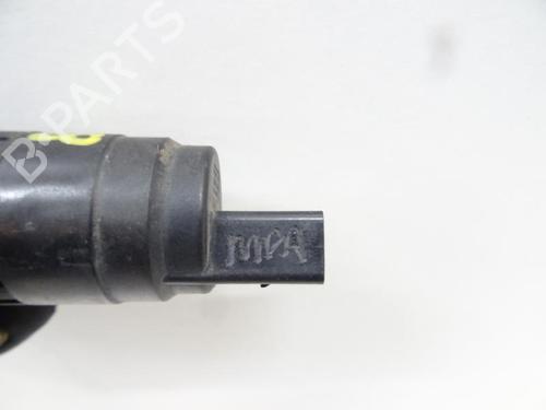 Used Washer pump Washer pump VW GOLF V (1K1) [2003-2010] 21825624 21825624