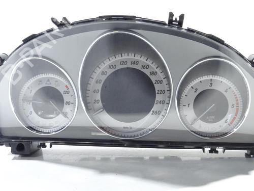 Used Instrument cluster Instrument cluster MERCEDES-BENZ GLK-CLASS (X204) 250 CDI 4-matic (204.982, 204.904) (204 hp) 26936747 26936747