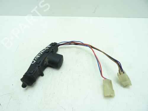 Used Front right lock MITSUBISHI PAJERO II (V3_W, V2_W, V4_W, V5_W) 2.8 TD (V46W, V26W) (125 hp) 29590757