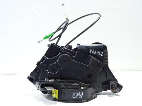 Used Front left lock TOYOTA YARIS (_P9_) 1.4 D-4D (NLP90_, NLP90R) (90 hp) 23966908